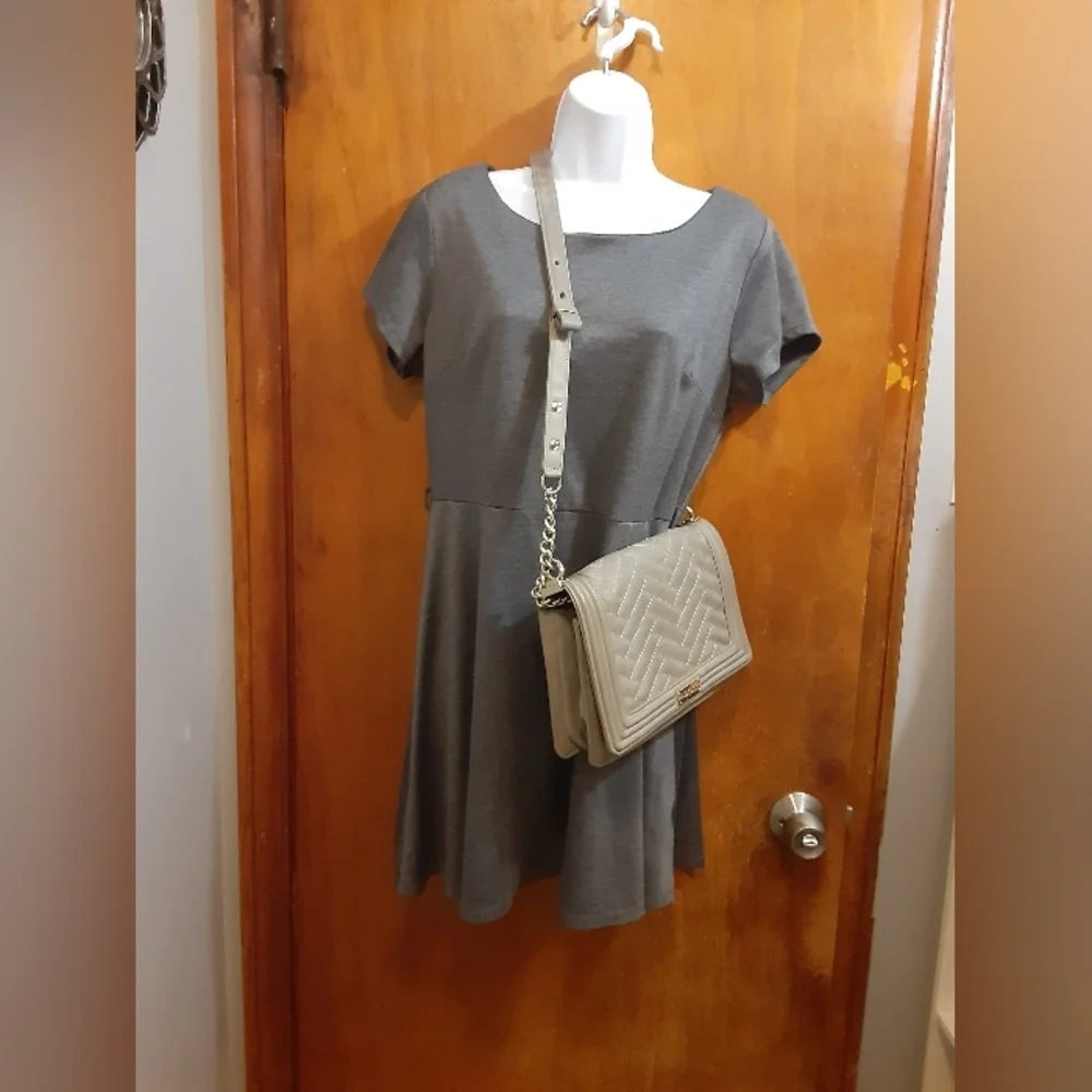 Ruby Rox Ladies Dress - Picture 5 of 6